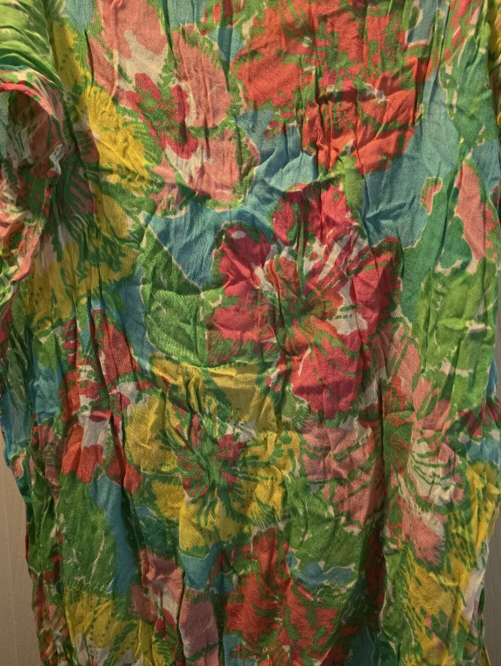 Colorful Floral Crinkle Scarf